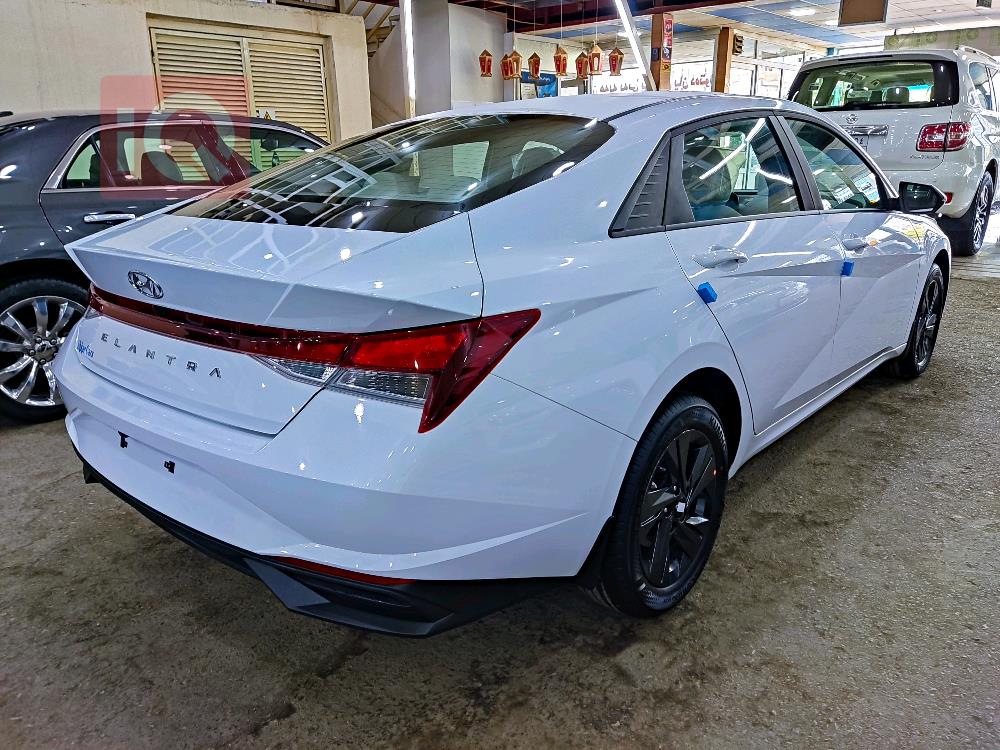 هیوندای ئەلەنترا